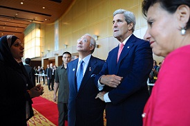 U.S. Secretary of State John Kerry, Malaysian Prime Minister Najib Razak, and U.S. Commerce Secretary Penny Pritzker1