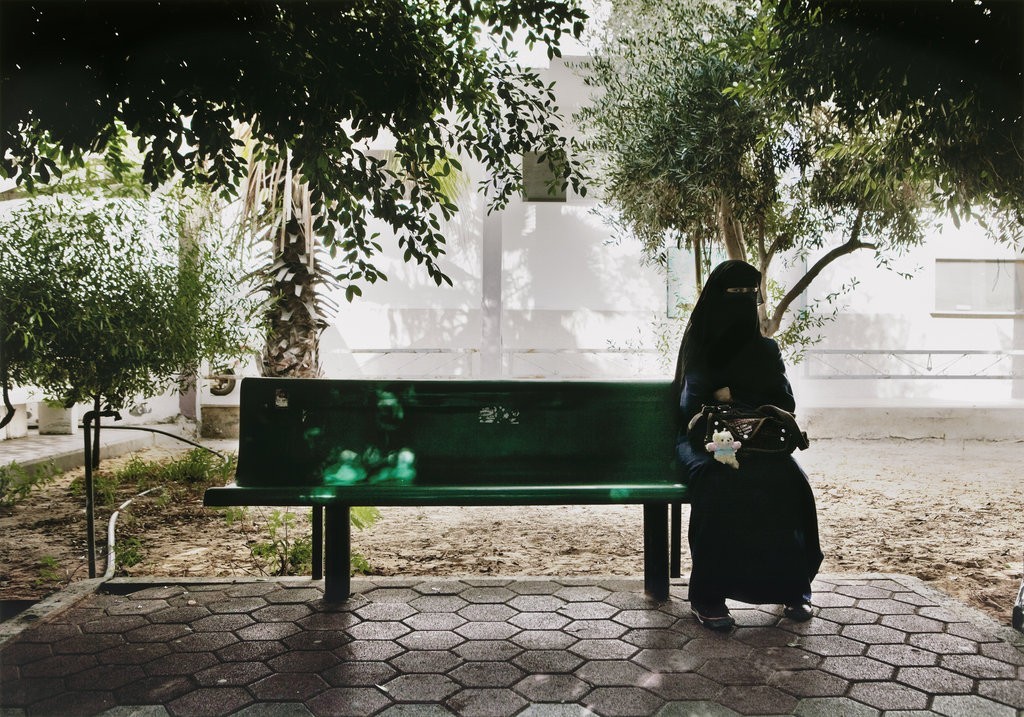 Tanya Habjouqa, Untitled, from the series “Women of Gaza,” 2009, Pigment print, 20 x 30 in.; Museum of Fine Arts, Boston, Museum purchase with general funds and the Horace W. Goldsmith Fund for Photography, 2013.565; Photo © 2015 Museum of Fine Arts, Boston